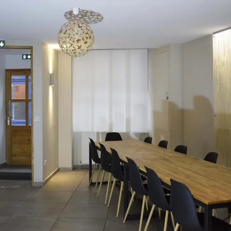 Hostel La Decouverte Petit Dejeuner Offert *